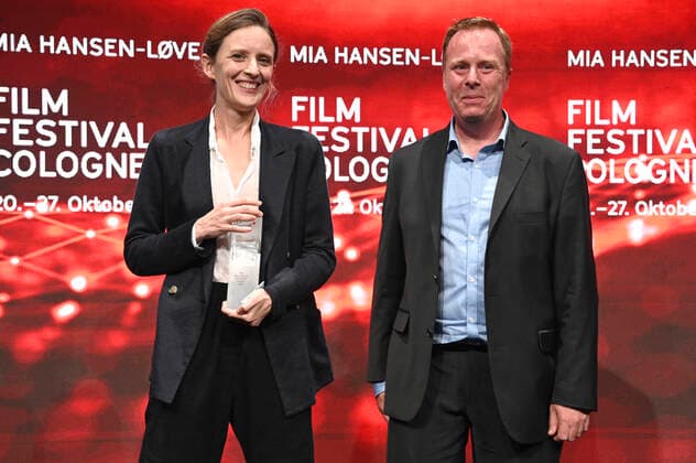 Mia Hansen-Löve und Scott Roxborough bei der Verleihung der Film Festival Cologne Awards auf dem 32. Film Festival Cologne 2022 im E-Werk. Köln, 27.10.2022