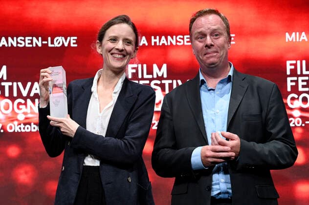 Mia Hansen-Löve und Scott Roxborough bei der Verleihung der Film Festival Cologne Awards auf dem 32. Film Festival Cologne 2022 im E-Werk. Köln, 27.10.2022