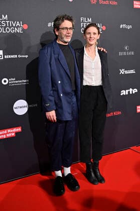 Mia Hansen-Löve mit Begleitung bei der Verleihung der Film Festival Cologne Awards auf dem 32. Film Festival Cologne 2022 im E-Werk. Köln, 27.10.2022