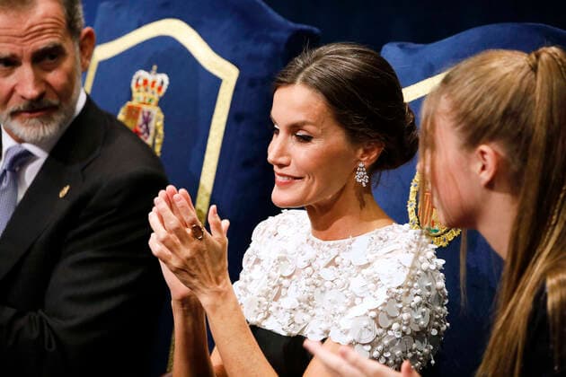 28-10-2022 Campoamor King Felipe and Queen Letizia and Princess Sofia attend the 2022 Princess of Asturias award ceremony at the Campoamor theatre in Oviedo. No Spain Â  Copyright: xPPEx
