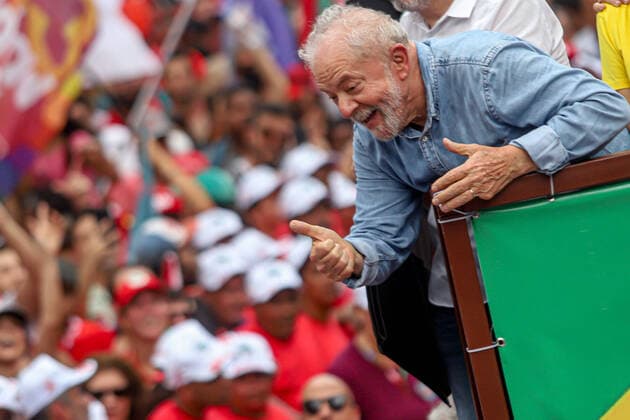 News Bilder des Tages October 29, 2022, Sao Paulo, Brazil: Workers Party presidential candidate, Luiz Inacio Lula da Silva, his vice president, Geraldo Alckmin, Sao Paulo government candidate, Fernando Haddad (Workers Party), the former president of Uruguay, Jose Pepe Mujica, the former - Senator Marina Silva, former Senator Simone Tebet, and other co-religionists, participate in a walk with voters on Paulista Paulista, in downtown Sao Paulo, on Saturday (29), on the eve of the 2nd round of the 2022 Presidential Brazil Elections.  Copyright: xLecoxVianax