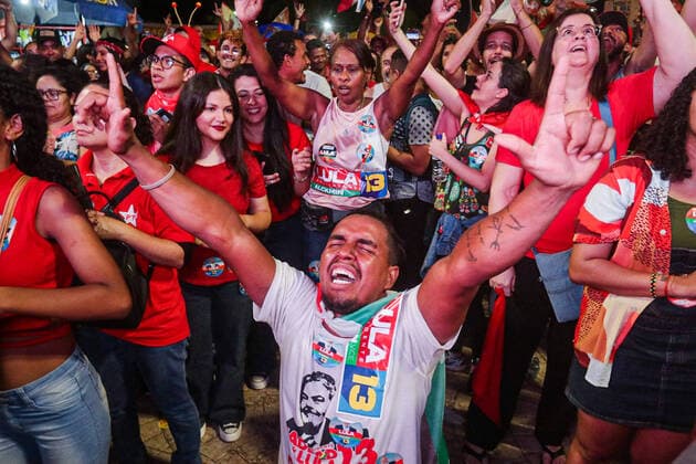 MANAUS, AM - 30.10.2022: ELEIÇÕES SEGUNDO TURNO AM - Voters celebrate Lula& 39;s election, today, Sunday, 30, in the Federal District, in Brasília. x2286036x  LeoxBahia