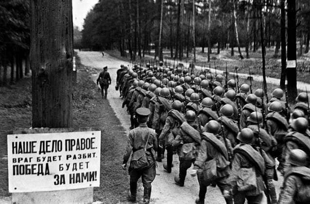 Recruits leave for front during mobilization 662733 23.06.1941 Recruits leaving for the front during mobilization, Moscow, June 23, 1941. Anatoliy Garanin Sputnik Moscow Russia  Copyright: xAnatoliyxGaraninx