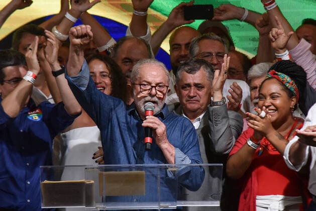 SÃO PAULO, SP - 30.10.2022: SEGUNDO TURNO ELEIÇÕES 2022 SP - The president-elect of Brazil, Luiz Inácio Lula da Silva, (PT) makes a statement to the press in São Paulo, this Sunday, (30) after the counting of votes. x2286365x  RobertoxCasimiro