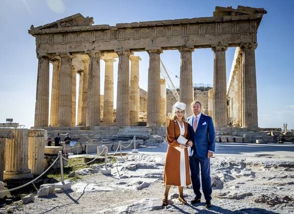 Bilder des Jahres 2022, Entertainment 10 Oktober Entertainment Themen der Woche KW44 Entertainment Bilder des Tages 2022-10-31 14:00:33 ATHENS - King Willem-Alexander and Queen Maxima pay a visit to the Acropolis, during which the Erechtheion and the Parthenon were visited during a walk. The royal couple is on a three-day visit to Greece. ANP SEM VAN DER WAL netherlands out - belgium out *** 2022 10 31 14 00 33 ATHENS King Willem Alexander and Queen Maxima pay a visit to the Acropolis, during which the Erechtheion and the Parthenon were visited during a walk The royal couple is on a three day visit to Greece ANP SEM VAN DER WAL netherlands out belgium out  Copyright: xx x457012152x originalFilename: 457012152.jpg