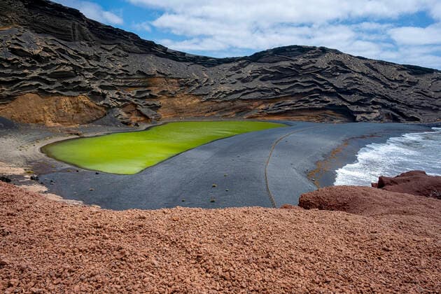 Creative Highlights World El Golfo beach, Lago verde, Green Lagoon, Charco de los Ciclos, El Golfo, Lanzarote, Canary Islands, Spain, Copyright: xLucasxVallecillosx LVM.4-8719
