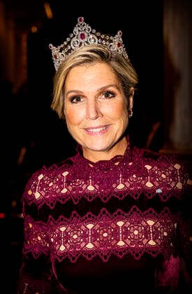 Entertainment Bilder des Tages 31-10-2022 Greece Queen Maxima leaving the statebanquet at the Presidential palace in Athens on the 1st day of the 3 day statevisit to Greece. Â  Copyright: xPPEx