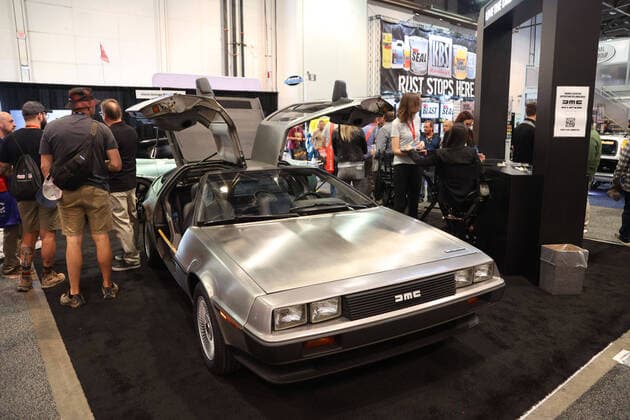 News Themen der Woche KW44 News Bilder des Tages A view of a vintage Delorian car on display during the 2022 SEMA Show, at the Las Vegas Convention center in Las Vegas, Nevada, Tuesday,November 1, 2022. The Specialty Equipment Market Association (SEMA), sometimes referred to as the SEMA Car Show 2022,brings together manufacturers and buyers in every segment of the automotive industry, 1 LAV202201101006 JAMESxATOA