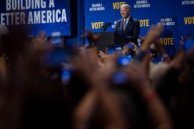 November 3, 2022, USA: Hundreds gather to witness President Joe Biden speak during a Democratic rally held at the Ted M. Gallegos Community Center in southwest Albuquerque, N.M., on Thursday, Nov. 3, 2022. USA - ZUMAab1_ 20221103_zaf_ab1_036 Copyright: xAlbuquerquexJournalx