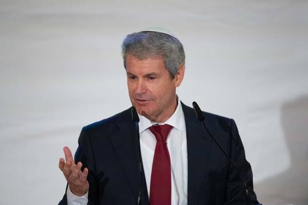 Dr. Oded HOROWITZ, Vorsitzender der juedischen Gemeinde Duesseldorf, bei seiner Begruessung Verleihung der Josef Neuberger-Medaille 2022 der juedischen Gemeinde Duesseldorf an Hans Joachim Watzke, 03.11.2022