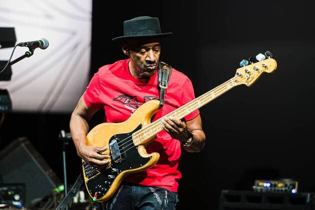 Entertainment Themen der Woche KW44 Entertainment Bilder des Tages US bass player Marcus Miller performs during the concert at the JazzFest Brno festival in Brno, Czech Republic, November 4, 2022. (CTKxPhoto PatrikxUhlir) CTKPhotoP2022110408897  put 07
