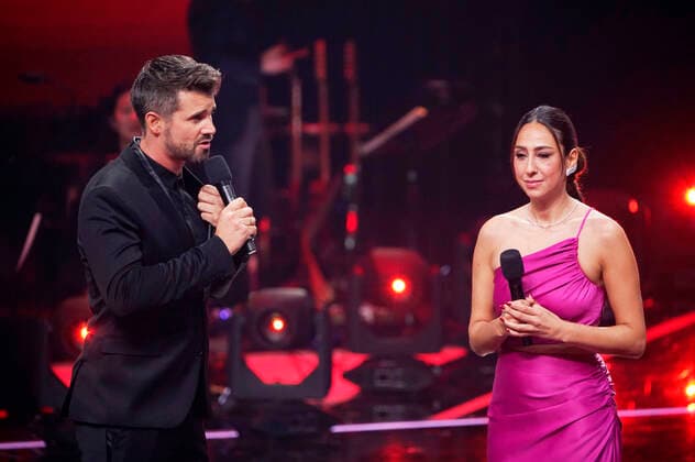 Thore Schölermann und Melissa Khalaj im Finale der 12. Staffel der Castingshow The Voice of Germany 2022 im Studio H Berlin Adlershof. Berlin, 04.11.2022