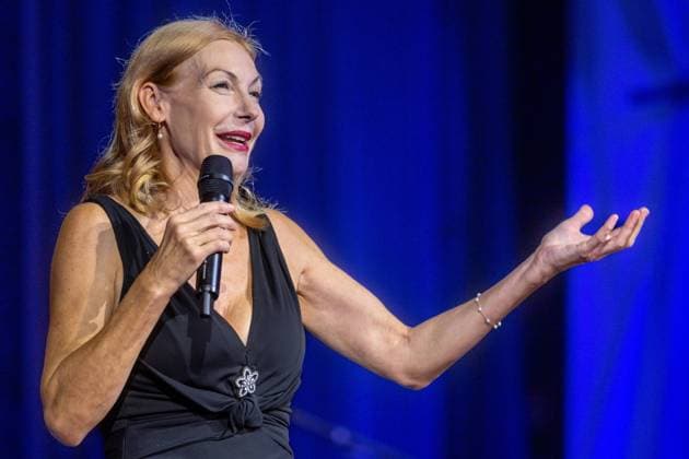 Ute Lemper Ute Lemper singt bei den 36. Internationalen Sonneberger Jazztagen im Gesellschaftshaus ihr Programm Songs from the broken Heart. Sonneberg Thüringen DEUTSCHLAND *** Ute Lemper Ute Lemper sings her program Songs from the broken Heart Sonneberg Thuringia GERMANY at the 36 Internationale Sonneberger Jazztage in the Gesellschaftshaus