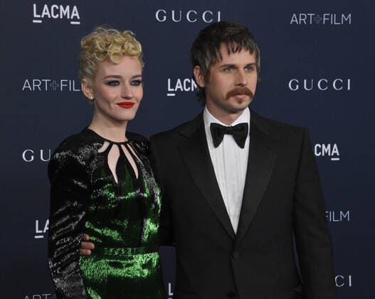 Julia Garner and Mark Foster attend the LACMA Art+Film gala at the Los Angeles County Museum of Art in Los Angeles on Saturday, November 5, 2022. 1 LAP2022110537 JIMxRUYMEN