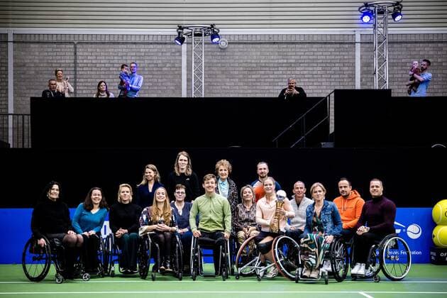 2022-11-06 14:32:06 OSS - Princess Margriet and (former) Paralympic athletes during the final day of the 2022 ITF Wheelchair Tennis Masters, the wheelchair tennis world championship in sports center De Rusheuvel. ANP ROYAL IMAGES ROB ENGELAAR netherlands out - belgium out