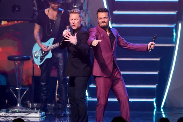 ZDF - Die Giovanni Zarrella Show . Sänger Ronan Keating und Giovanni Zarrella während der ZDF - Unterhaltungssendung Die Giovanni Zarrella Show am 05.11.2022 in der Messehalle Offenburg. 20221106SBK0066 *** ZDF The Giovanni Zarrella Show singer Ronan Keating and Giovanni Zarrella during the ZDF entertainment program The Giovanni Zarrella Show on 05 11 2022 in the Offenburg Exhibition Hall 20221106SBK0066