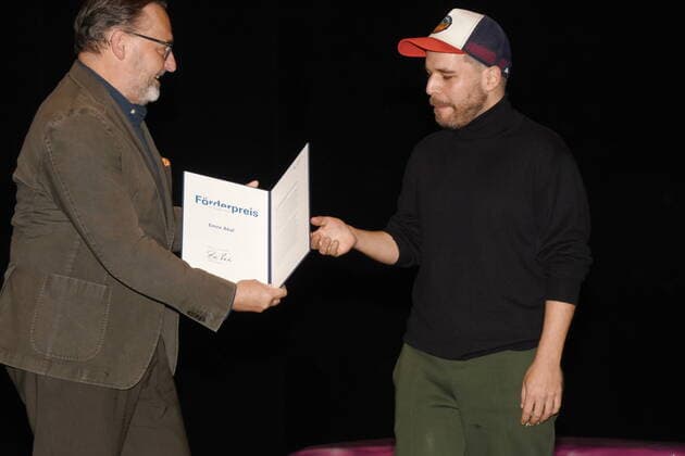 Anton Biebl Kulturreferent Emre Akal (Foerderpreis Theater 2020 Preistraeger Muenchen 06.11.2022 Muenchner Kammerspiele Theater Foerderpreis Verleihung der Stadt Muenchen
