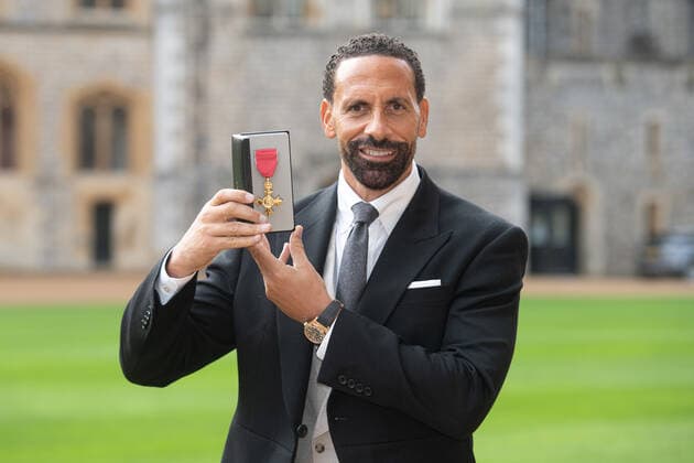 . 08 11 2022. Windsor, United Kingdom. Former Manchester United footballer Rio Ferdinand with his OBE after an Investiture at Windsor Castle, United Kingdom.  xi-Imagesx xPoolx IIM-23912-0034