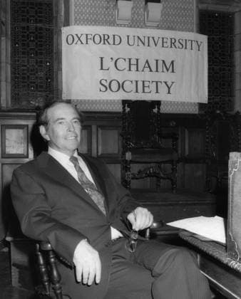 RECORD DATE NOT STATED Dr Christian Barnard (1922-2002), South African surgeon, 1992. Artist: Unknown Copyright:xFromxthexJewishxChroniclexArchive HeritagexImagesx IMAGO ,1198336 ! ACHTUNG: AUFNAHMEDATUM GESCHÄTZT!  Copyright:FromxthexJewishxChroniclexArchive HeritagexImagesx IMAGO