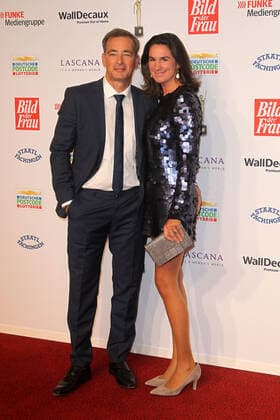 Jan Sosniok und seine Ehefrau Nadine bei der Verleihung Goldene Bild der Frau am 9.11.2022 in Hamburg Goldene Bild der Frau Verleihung 2022 in Hamburg