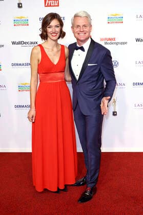 Katharina Bach und Guido Cantz bei der 15. Verleihung der Goldenen Bild der Frau 2022 im Stage Theater Neue Flora. Hamburg, 09.11.2022 *** Katharina Bach and Guido Cantz at the 15 award ceremony of the Golden Image of Woman 2022 at the Stage Theater Neue Flora Hamburg, 09 11 2022 Foto:xgbrcix xFuturexImage