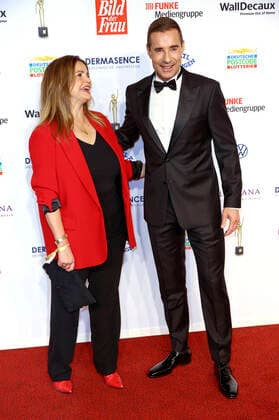 Rebecca Immanuel und Kai Pflaume bei der 15. Verleihung der Goldenen Bild der Frau 2022 im Stage Theater Neue Flora. Hamburg, 09.11.2022
