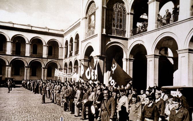 RECORD DATE NOT STATED Spanish Civil War (1936 - 1939), the POUM militia training in the courtyard of the Lenin Barracks? Copyright:xImage Index HeritagexImagesx IMAGO ,2685248 ! ACHTUNG: AUFNAHMEDATUM GESCHÄTZT!  Copyright:Image Index HeritagexImagesx IMAGO