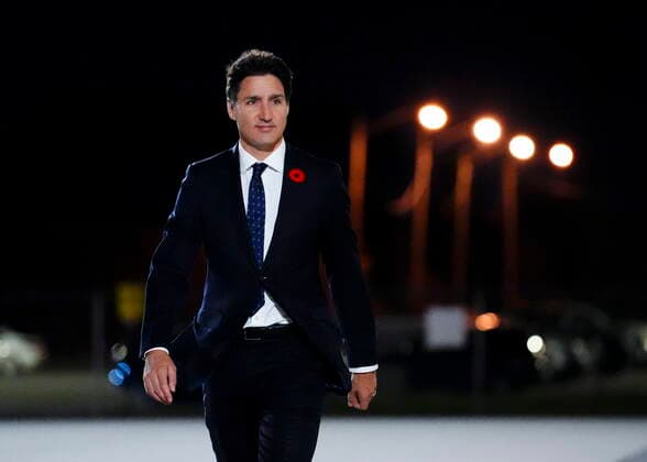 November 10, 2022, Ottawa, ON, CAN: Prime Minister Justin Trudeau departs Ottawa, on Thursday, Nov. 10, 2022. Ottawa CAN  - ZUMAc35_ 20221110_zaf_c35_046 Copyright: xSeanxKilpatrickx