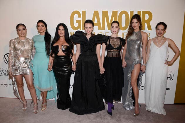Glamour Women Of The Year Red Carpet November 10, 2022, Mexico City, Mexico: (L-R) Aislinn Derbez, Martha Debayle, Farah Slim, Greta Elizondo, Alessandra Ambrosio, Ximena Sarinana attend the red carpet of the Glamour Women of The Year at Sofitel Hotel Mexico City. on November 10, 2022 in Mexico City, Mexico. (Photo by Carlos Tischler Eyepix Group) Copyright: xCarlosxTischler xEyepixxGroupx CT_10112022_81035