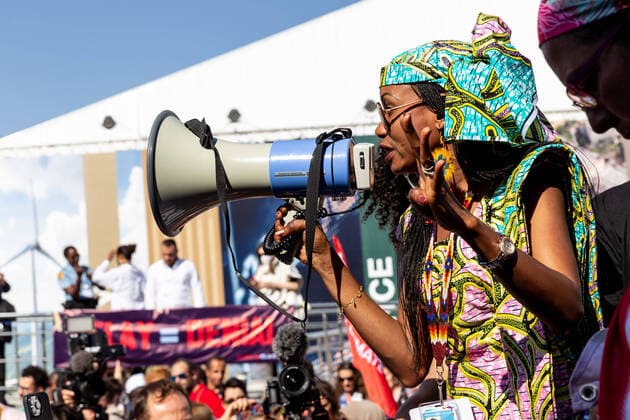 COP27 In Sharm El Sheikh - Day 7 Activist speak to protesters demanding climate action and Loss and Damage reparations on the seventh day of the COP27 UN Climate Change Conference, held by UNFCCC in Sharm El-Sheikh International Convention Center, Egypt on November 12, 2022. COP27, running from November 6 to November 18 in Sharm El Sheikh focuses on implementation of measures already agreed during previous COPs. The Conference in Sharm El Sheikh focuses also on the most vulnerable communities as the climate crisis hardens life conditions of those already most disadvantaged. Sharm El Sheikh South Sinai Egypt  Copyright: xDominikaxZarzyckax originalFilename: zarzycka-cop27ins221112_npq7Z.jpg