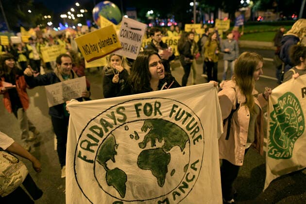 COP27: Climate Activists Rally On Global Day Of Action In Madrid COP27: Climate activists rally on global day of action in Madrid on 12nd November, 2022. madrid Spain  Copyright: xJuanxCarlosxLucasx originalFilename: lucas-notitle221112_np62x.jpg