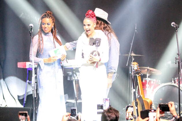 duesseldorf MTV EMAs 2022 - Best German Act Award 11.11.2022 Aminata Belli, Rapperin Badmomzjay Jordan Napieray and Riccardo Simonetti MTV EMAs 2022 - Best German Act Award DUSSELDORF, GERMANY - NOVEMBER 11: Best German Act Award in der Nachtresidenz waehrend der MTV Europe Music Awards 2022. Duesseldorf, 11.11.2022 NRW Deutschland . Copyright: xFSAx Eibner-Pressefotox EP_fsa