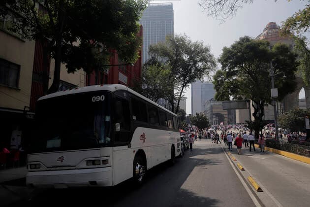 March For Democracy In Mexico Buses parked on a vehicular stream where various organizations, businessmen and groups of people stand at the Monument to the Revolution in Mexico City, as a sign of the rejection of the electoral reform presented by the president of Mexico, AndrÃ s Manuel Lopez Obrador, who proposes to deliver fewer resources political parties, elect legislators in a system of electoral lists and that the selection of the electoral advisers of the National Electoral Institute (INE, for its acronym in Spanish), and the magistrates of the Electoral Tribunal be made by direct vote of the citizens. Mexico City Mexico  Copyright: xGerardoxVieyrax originalFilename: vieyra-notitle221113_np5oB.jpg