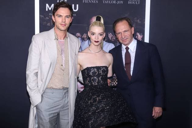 Anya Taylor-Joy, Archivbilder New York Premiere Of Searchlight Pictures The Menu English actor Nicholas Hoult, American-Argentine-British actress Anya Taylor-Joy and English actor Ralph Fiennes arrive at the New York Premiere Of Searchlight Pictures The Menu held at the AMC Lincoln Square 13 Theater on November 14, 2022 in Manhattan, New York City, New York, United States. AMC Lincoln Square 13 Theater, Manhattan, New York City, New York New York United States  Copyright: xImagexPressxAgencyx originalFilename: collin-newyorkp221114_npRUr.jpg
