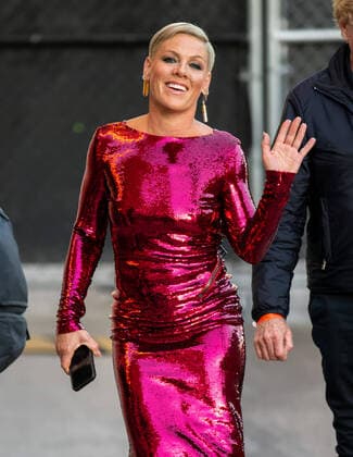 Bilder des Jahres 2022, Entertainment 11 November Entertainment Themen der Woche KW46 Celebrities At The Jimmy Kimmel Live! Show Studios. Featuring: Pink Where: Los Angeles, California, United States When: 16 Nov 2022 Credit: BauerGriffin INSTARimages.com Cover Images Copyright: xx 52187890 EDITORIAL USE ONLY. NOT FOR USE BY NEWSPAPERS BASED IN THE UK.