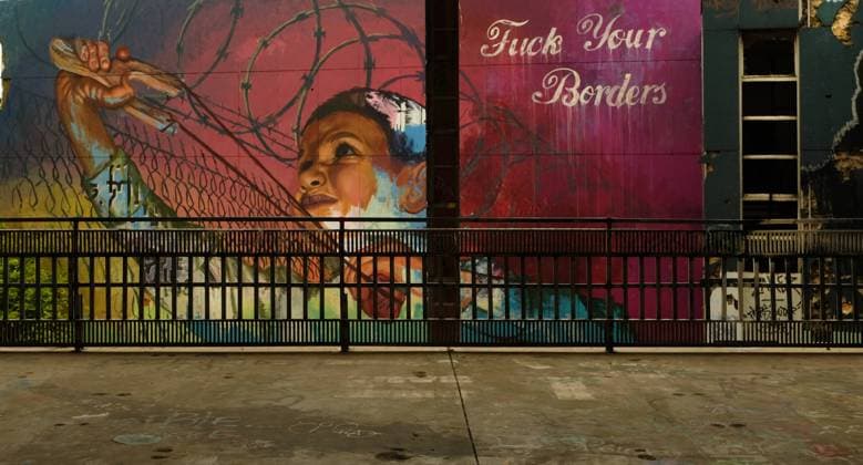 Fuck Your Borders Wandgemälde des argentinischen Streetartkünstlers Alaniz Berlin Teufelsberg Berlin Deutschland *** Fuck Your Borders mural by Argentinian street artist Alaniz Berlin Teufelsberg Berlin Germany Copyright: xRayxvanxZeschaux