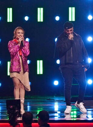 US singer-songwriter Nicky Jam (R) performs onstage during the 23rd annual Latin Grammy Awards at the Michelob Ultra Arena at Mandalay Bay Resort and Casino in Las Vegas, Nevada on Thursday, November 17, 2022.  LAV20221117017 JIMxRUYMEN