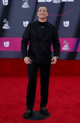 Victor Manuelle at arrivals for 23rd Annual Latin GRAMMY Awards 2022 - Part 2, Michelob ULTRA Arena, Mandalay Bay Resort Casino, Las Vegas, NV November 17, 2022. Photo By: MORA Everett Collection at arrivals for 23rd Annual Latin GRAMMY Awards 2022 - Part 2, Michelob ULTRA Arena, Mandalay Bay Resort Casino, Las Vegas, NV November 17, 2022. Photo By: MORA Everett Collection PUBLICATIONXNOTxINxCANxCHNxFRAxITAxJPNxNORxPOLxRUSxESPxUKxUSA