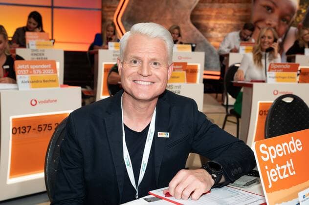 Guido CANTZ, Moderator, 27. RTL Spendenmarathon Wir helfen Kindern , Fernsehen, 17.-18.11.2022. *** Guido CANTZ, presenter, 27 RTL Spendenmarathon Wir helfen Kindern , television, 17 18 11 2022