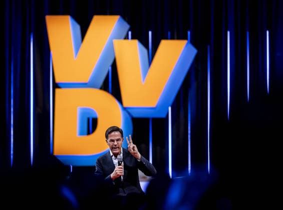 News Bilder des Tages ROTTERDAM - Mark Rutte (VVD) gives a speech during the autumn congress of the VVD. ANP REMKO DE WAAL netherlands out - belgium out *** ROTTERDAM Mark Rutte VVD gives a speech during the autumn congress of the VVD ANP REMKO DE WAAL netherlands out belgium out  Copyright: xx x458078529x originalFilename: 458078529.jpg