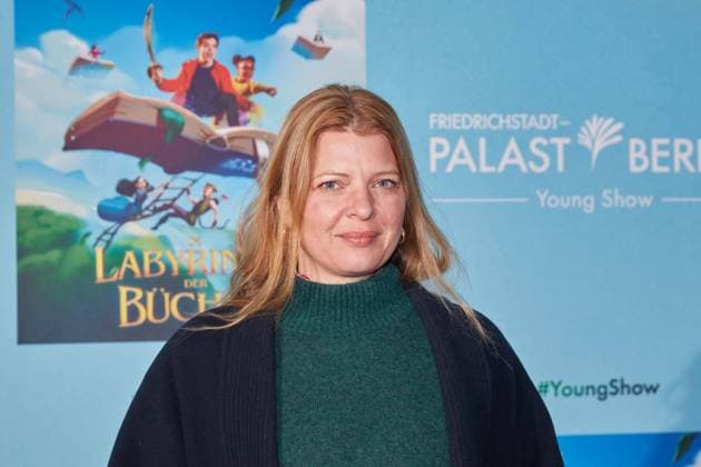 Joerdis Triebel - Premiere zur Neufassung der Young Show Im Labyrinth der Buecher im Friedrichstadt-Palast Berlin am 19.11.2022. Premiere Im Labyrinth der Buecher