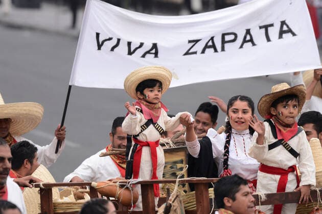 November 20, 2022, Mexico City, Mexico: Persons take part during the 112th anniversary of the Mexican Revolution. on November 20, 2022 in Mexico City, Mexico. Mexico City Mexico - ZUMAe321 20221120_zia_e321_033 Copyright: xCarlosxTischler xEyepixxGroupx