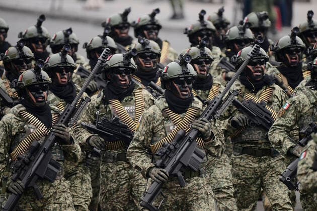 November 20, 2022, Mexico City, Mexico: Military take part during the 112th anniversary of the Mexican Revolution. on November 20, 2022 in Mexico City, Mexico. Mexico City Mexico - ZUMAe321 20221120_zia_e321_051 Copyright: xCarlosxTischler xEyepixxGroupx