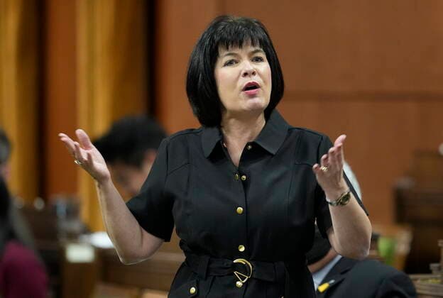November 22, 2022, Ottawa, ON, Canada: Official Languages Minister Ginette Petitpas-Taylor rises during Question Period, in Ottawa, Tuesday, Nov. 22, 2022. Ottawa Canada  - ZUMAc35_ 20221122_zaf_c35_087 Copyright: xAdrianxWyldx