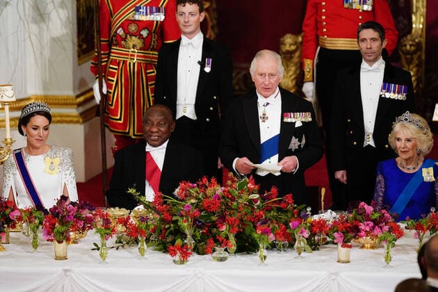 Bilder des Jahres 2022, Entertainment 11 November Entertainment Themen der Woche KW47 Entertainment Bilder des Tages . 22 11 2022. London, United Kingdom. President Cyril Ramaphosa of South Africa with King Charles III, Camilla, Queen Consort and Kate Middleton, the Princess of Wales, at a State Banquet for the President during his State Visit to the UK at Buckingham Palace in London.  xPoolx xi-Imagesx IIM-23951-0175