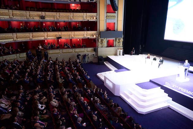 22-11-2022 Madrid Queen Sofia attend the presentation of the 37th edition of the BMW painting award and Mundo in harmony benefit concert at the royal theatre in Madrid. No Spain Â  Copyright: xPPEx