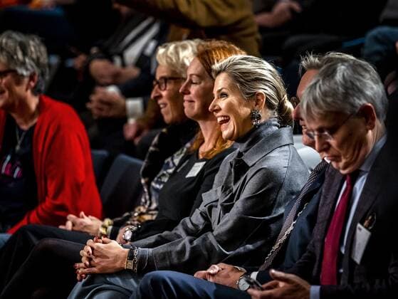 HILVERSUM - Queen Maxima during a working visit to the Muziekcentrum van de Omroep. During the visit, the Queen will attend the signing of the Music Agreement for special education, as honorary chairman of the Meer Muziek in de Klas foundation. ANP REMKO DE WAAL netherlands out - belgium out