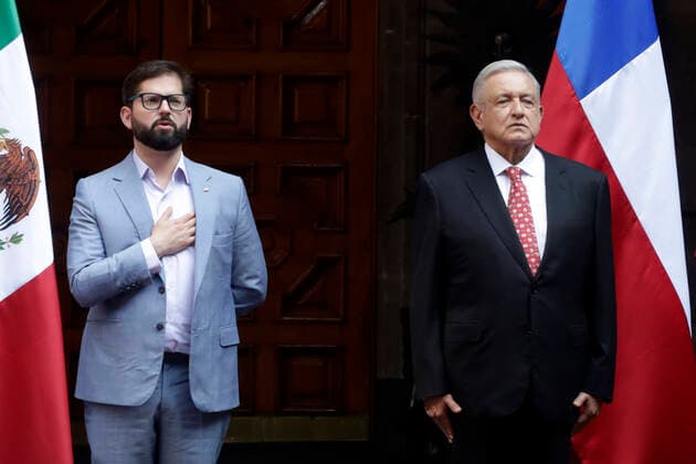President of Chile Gabriel Boric Official Visit To Mexico November 23, 2022, Mexico City, Mexico: The President of Mexico, AndrÃ s Manuel Lopez Obrador and the President of Chile, Gabriel Boric during the welcoming ceremony as part of the Gabriel Boric working visit to Mexico at National Palce. on November 23, 2022 in Mexico City, Mexico (Photo by Luis Barron Eyepix Group). Copyright: xLuisxBarronx xEyepixxGroupx LB_23112022_82257