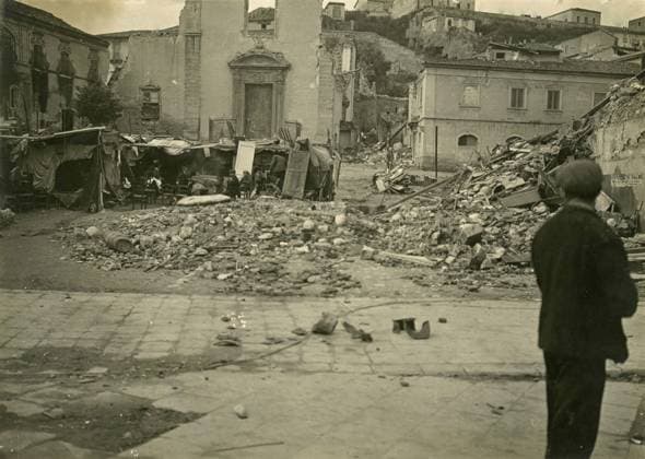 After the earthquake of 1908 in Messina: Piazza Duomo 