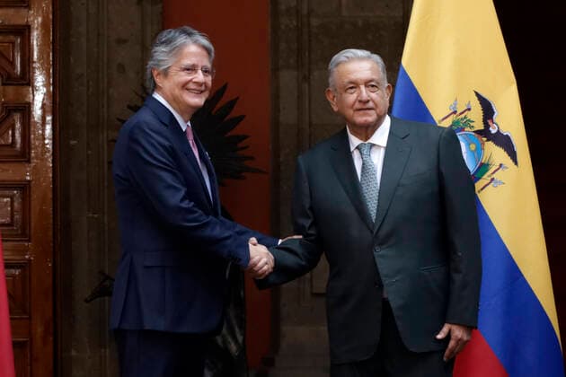 President of Ecuador Working Visit to Mexico November 24, 2022, Mexico City, Mexico: The President of Mexico, Andres Manuel Lopez Obrador and the President of Ecuador, Guillermo Lasso, during the welcoming ceremony as part of the Ecuadorian President s official visit to Mexico at the National Palace. on November 24, 2022 in Mexico City, Mexico (Photo by Luis Barron Eyepix Group). Copyright: xLuisxBarronx xEyepixxGroupx LB_24112022_82338
